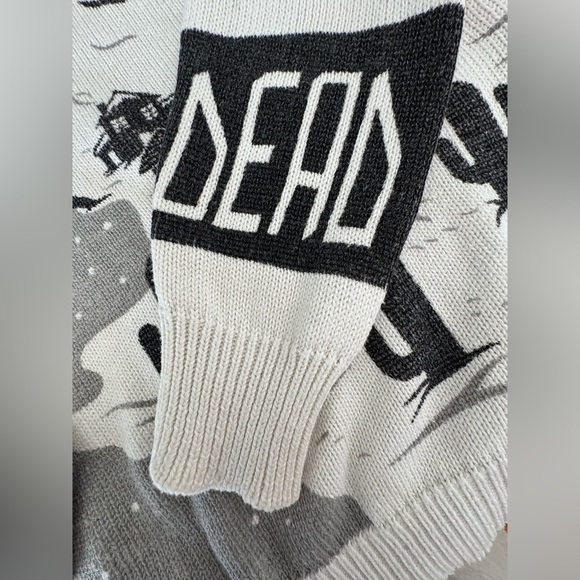 Men’s DROP DEAD Mountains Desert Eyes Edgy Alternative Streetwear Gothic Sweater - Picture 7 of 9